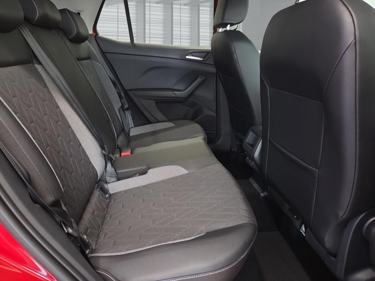 Volkswagen T-Cross ENERGY 1.0 l TSI OPF 70 kW (95 PS) 5-Gang Ganzjahresreifen