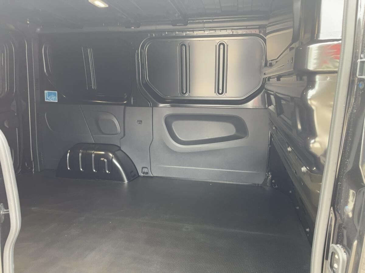 Renault Trafic Kasten Comfort L1H1 dCi 130 PDC/GJR