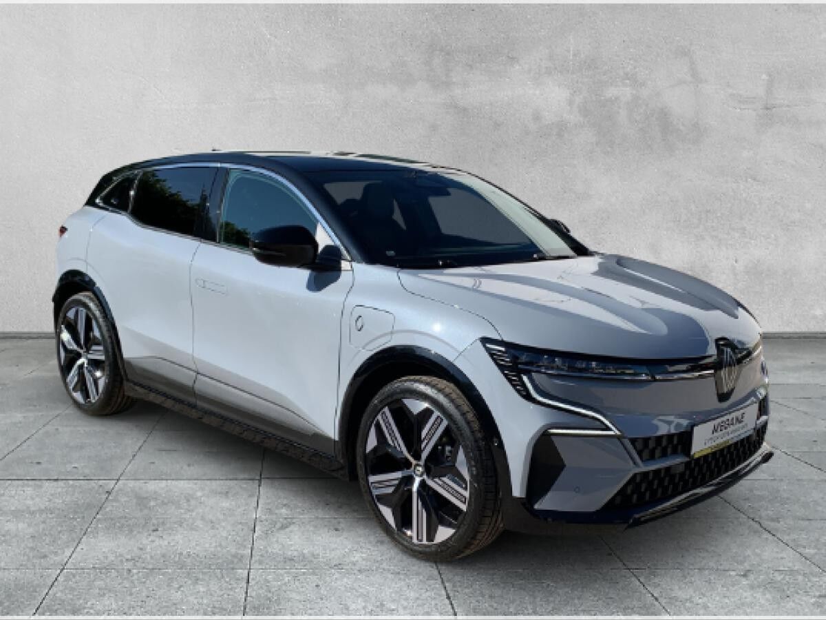 Renault Megane E-Tech Iconic 220 Comfort Range