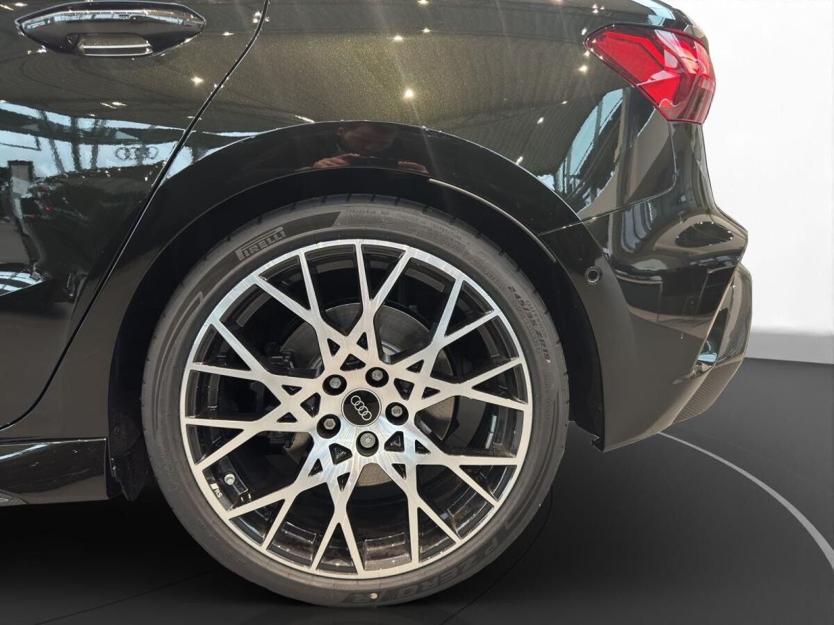 Audi RS3 RS 3 Sportback exclusive Pano RS-Abgas Carbon Sonos LM 19"