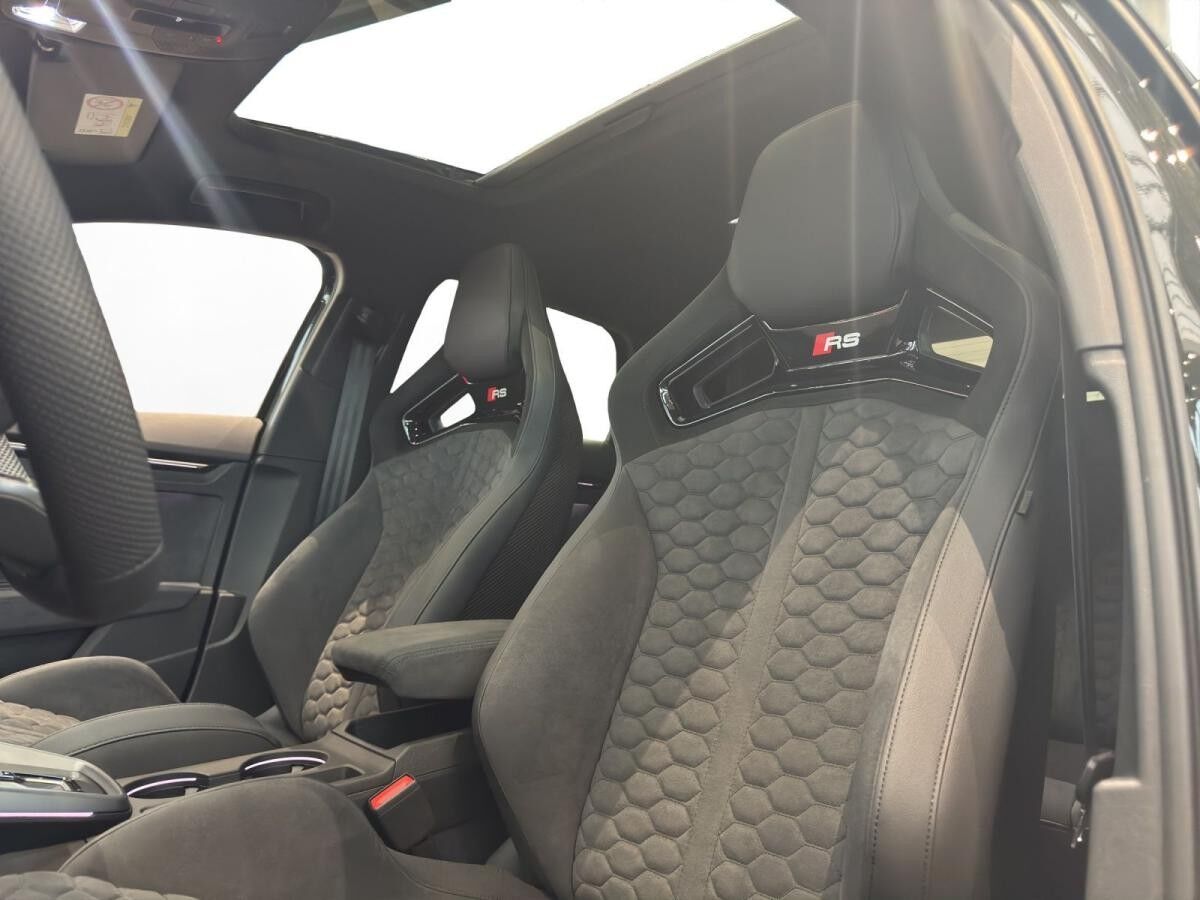 Audi RS3 RS 3 Sportback exclusive Pano RS-Abgas Carbon Sonos LM 19"