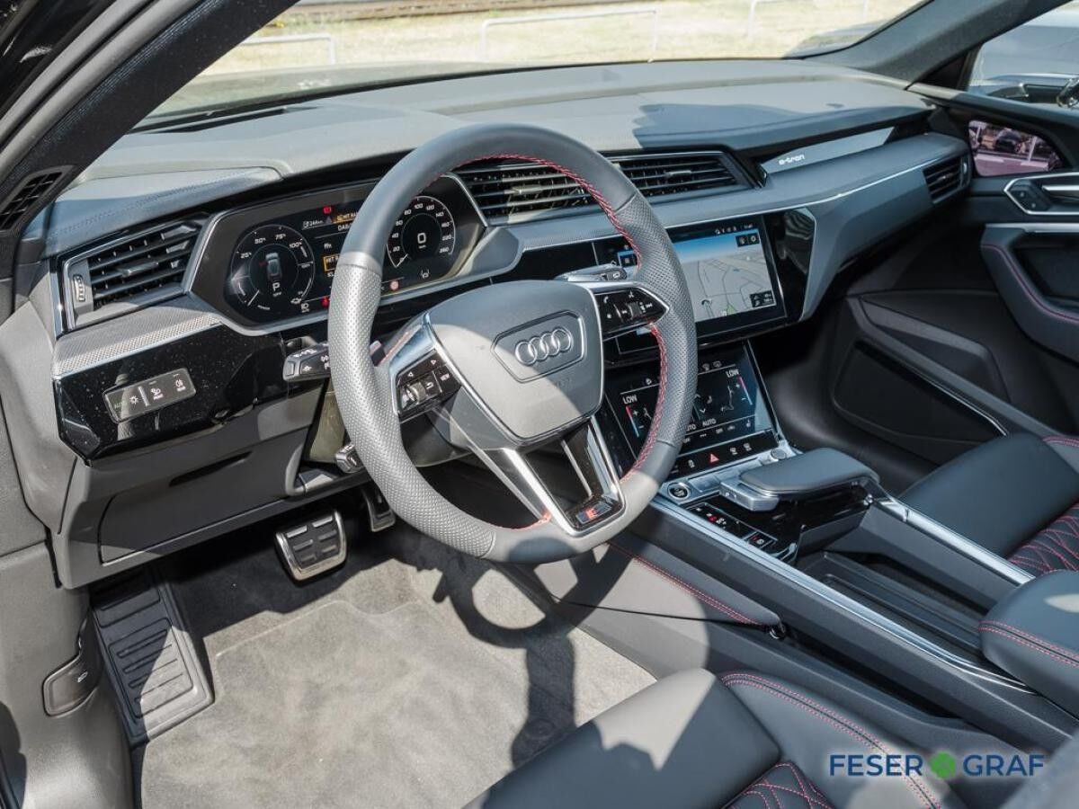 Audi Q8 e-tron 50 edt. S line /Matrix/Pano/B&O/ACC/TV