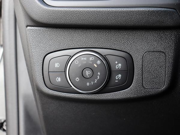 Ford Focus Turnier ST-Line X 155PS Aut. FAP Winter Parking Styling