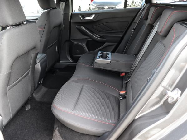 Ford Focus Turnier ST-Line X 155PS Aut. FAP Winter Parking Styling