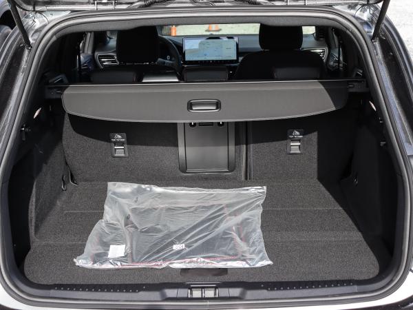 Ford Focus Turnier ST-Line X 155PS Aut. FAP Winter Parking Styling