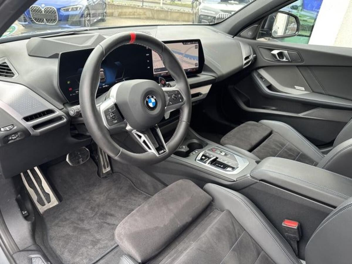 BMW 135 xDrive M Sport || 360° ACC eSitze Head-Up