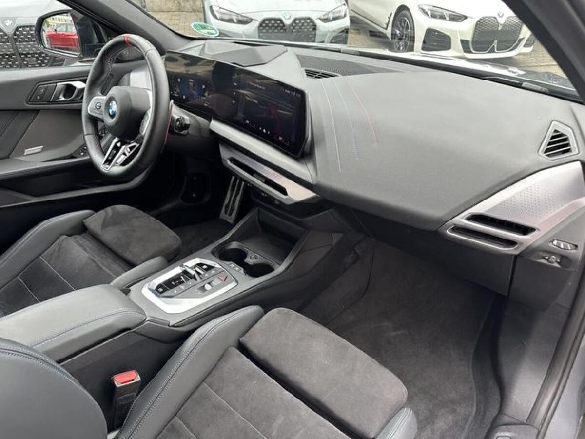 BMW 135 xDrive M Sport || 360° ACC eSitze Head-Up