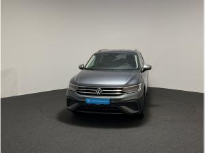 Volkswagen Tiguan Allspace 1:5 TSI DSG Life Black ACC AHK