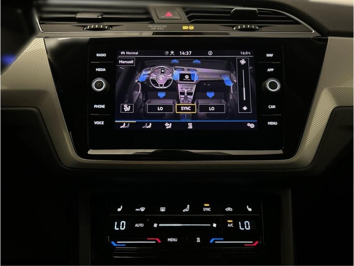 Volkswagen Touran 2.0 TDI MOVE 4x4 CarPlay ACC Navi Virt