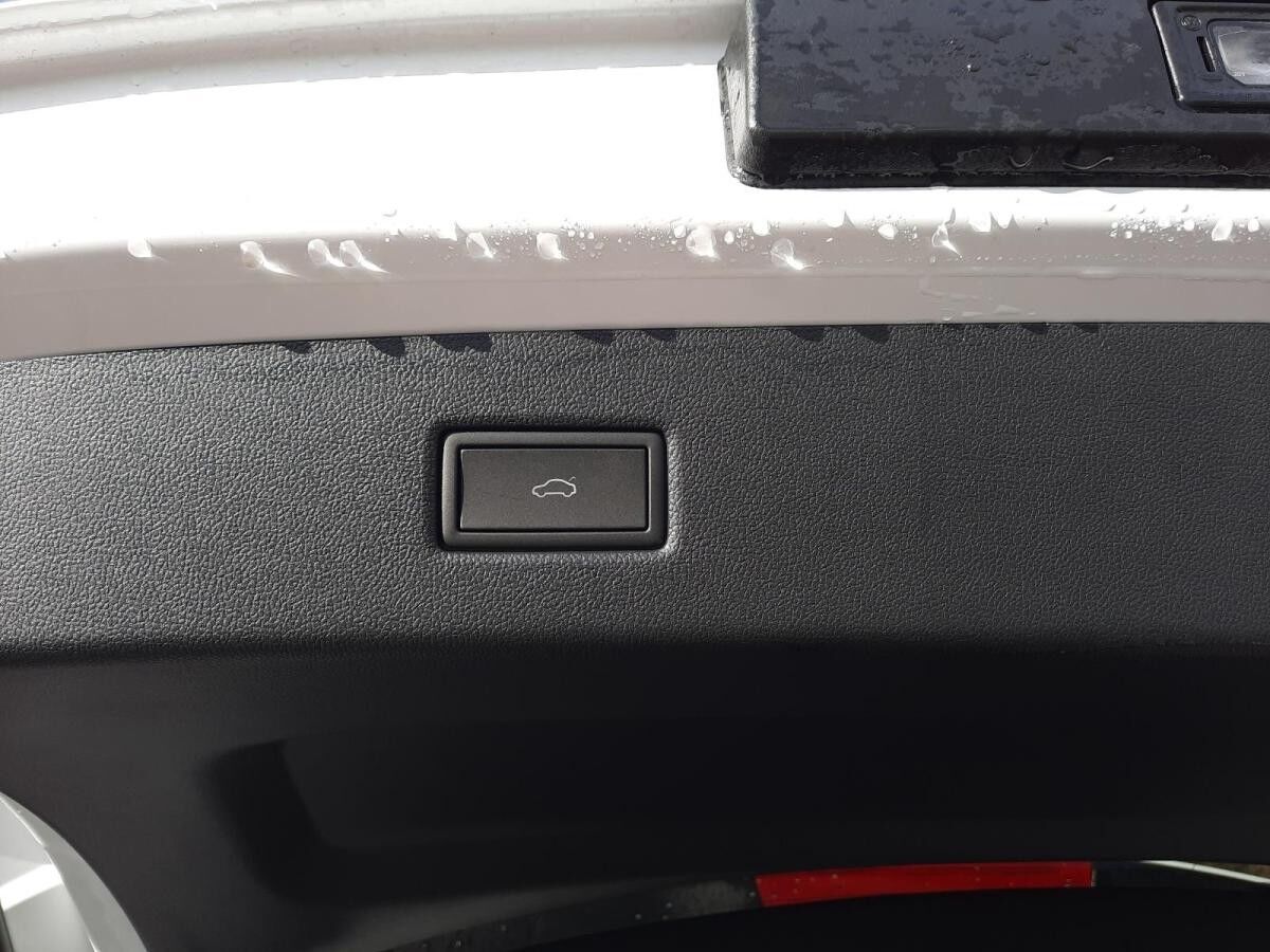 Ford Explorer RWD Premium H ACC 19 Zoll Räder