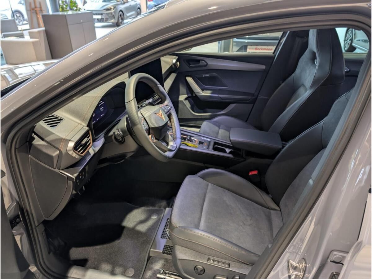 Cupra Leon SOFORT VERFÜGBAR! VZ Black Edition 1.5 e-Hybrid 200kW (272PS) 6-Gang DSG