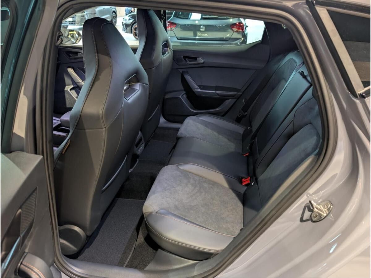 Cupra Leon SOFORT VERFÜGBAR! VZ Black Edition 1.5 e-Hybrid 200kW (272PS) 6-Gang DSG