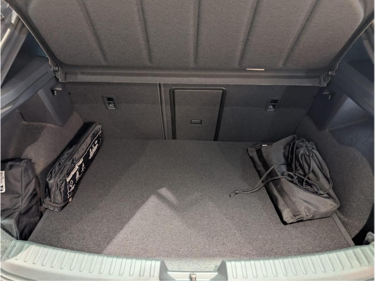 Cupra Leon SOFORT VERFÜGBAR! VZ Black Edition 1.5 e-Hybrid 200kW (272PS) 6-Gang DSG