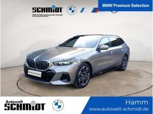 BMW i5 eDrive40 Touring M Sportpaket Panorama AHK