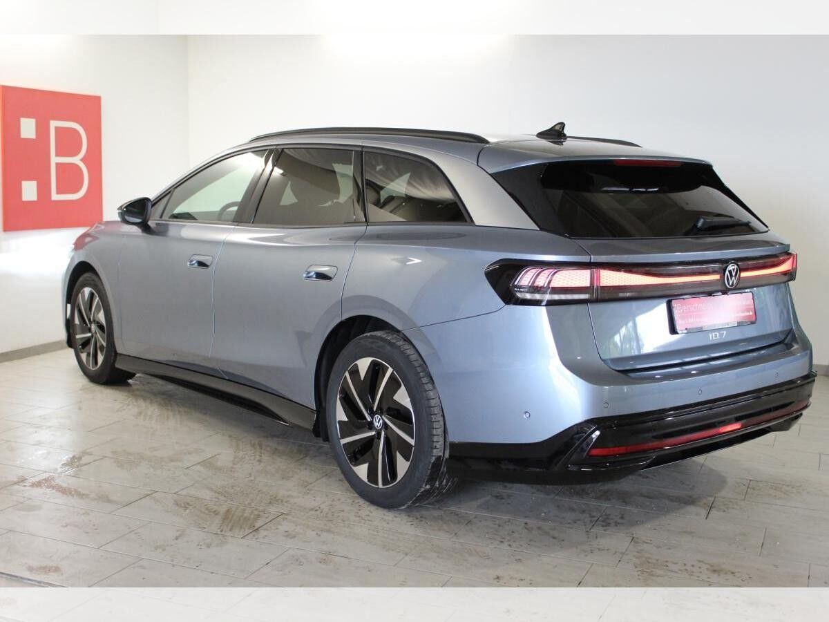 Volkswagen ID.7 Tourer Pro AHK INTERIEURPAKET EXTERIEURPAKET