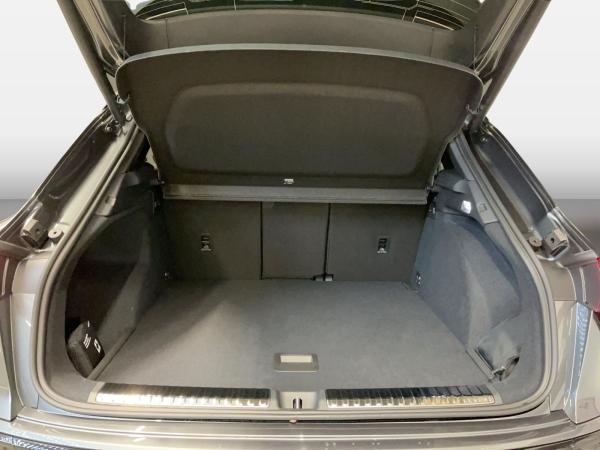 Audi Q3 SUV TFSI S tronic ACC AHK AUT Kam. LED