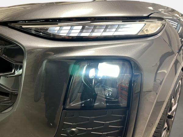 Audi Q3 SUV TFSI S tronic ACC AHK AUT Kam. LED