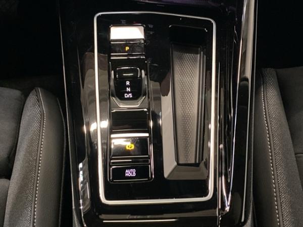 Volkswagen Golf VIII 1.5 eHybrid DSG Style KLIMA LED NAVI A