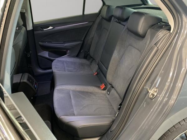Volkswagen Golf VIII 1.5 eHybrid DSG Style KLIMA LED NAVI A
