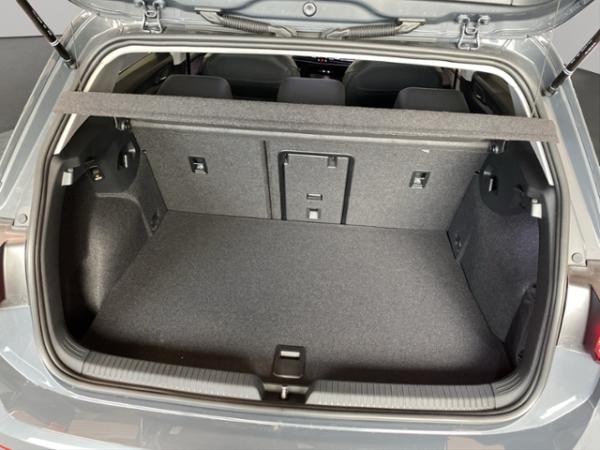 Volkswagen Golf VIII 1.5 eHybrid DSG Style KLIMA LED NAVI A