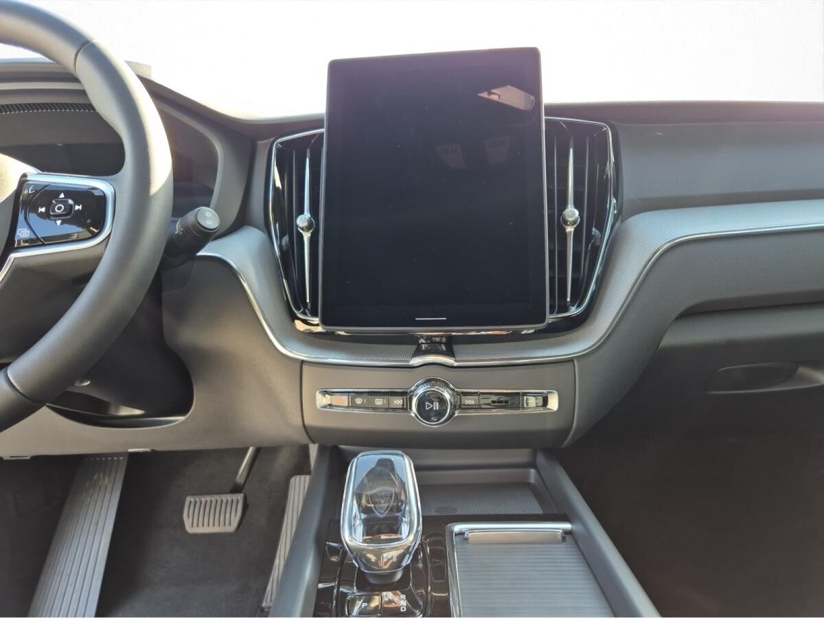 Volvo XC60 T8 AWD Black Deal ab 299€