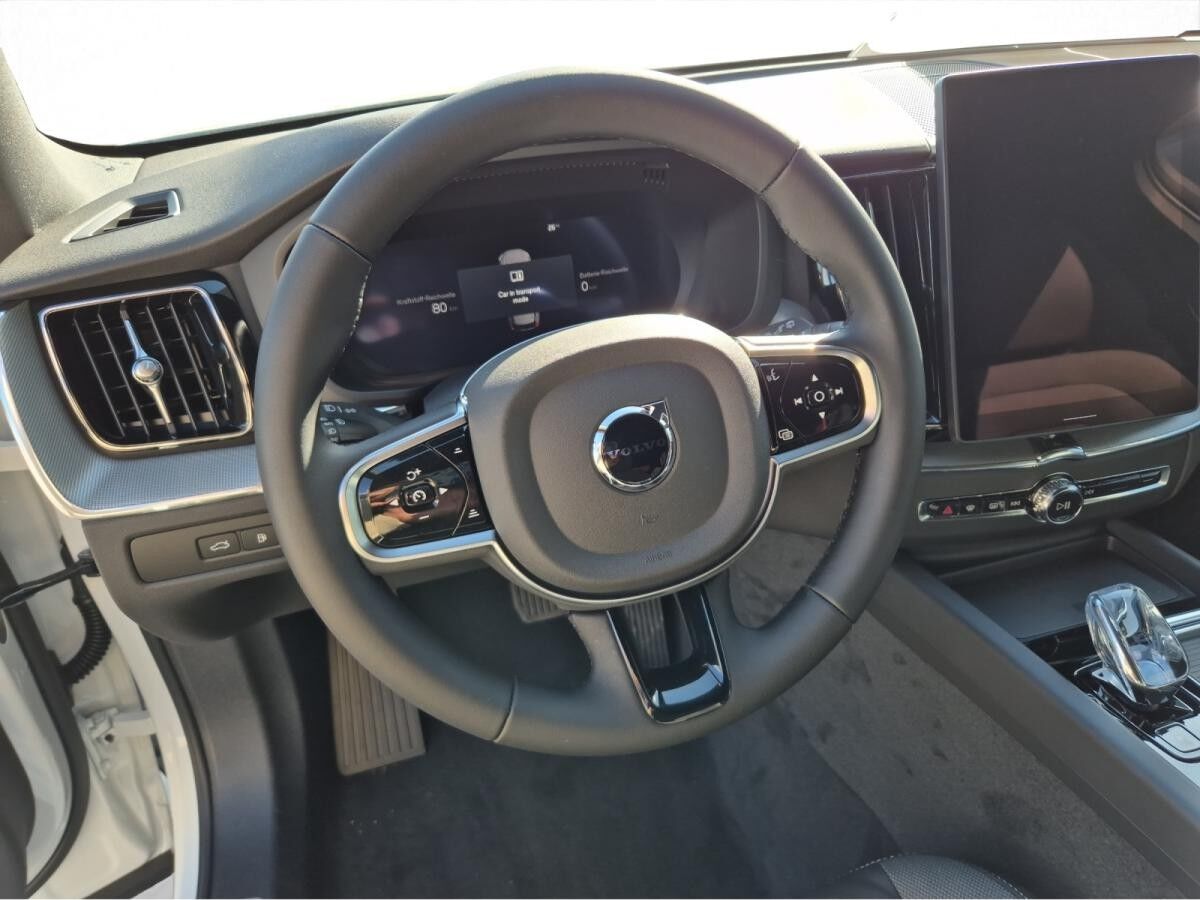 Volvo XC60 T8 AWD Black Deal ab 299€