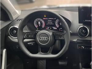 Audi Q2 S line