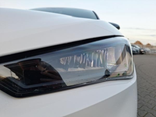 Seat Leon FR Black Edition 1.5eTSI 110kW (150 PS) *DSG*SHZ*RFK*NAVI*KESSY*CARPLAY*