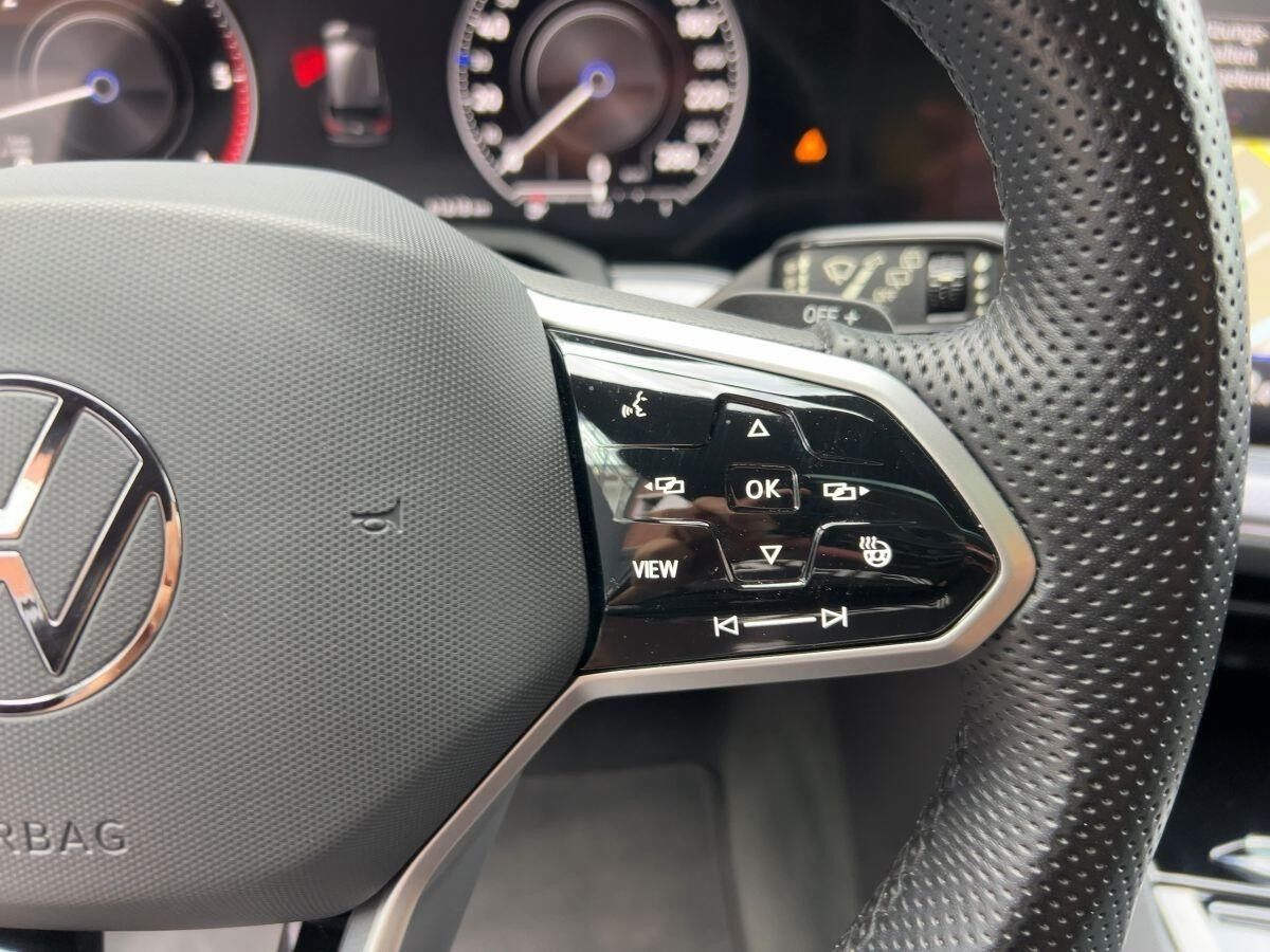 Volkswagen Touareg R-Line 3.0 V6 TDI 4M AHK/LM22"/PANO/HUD