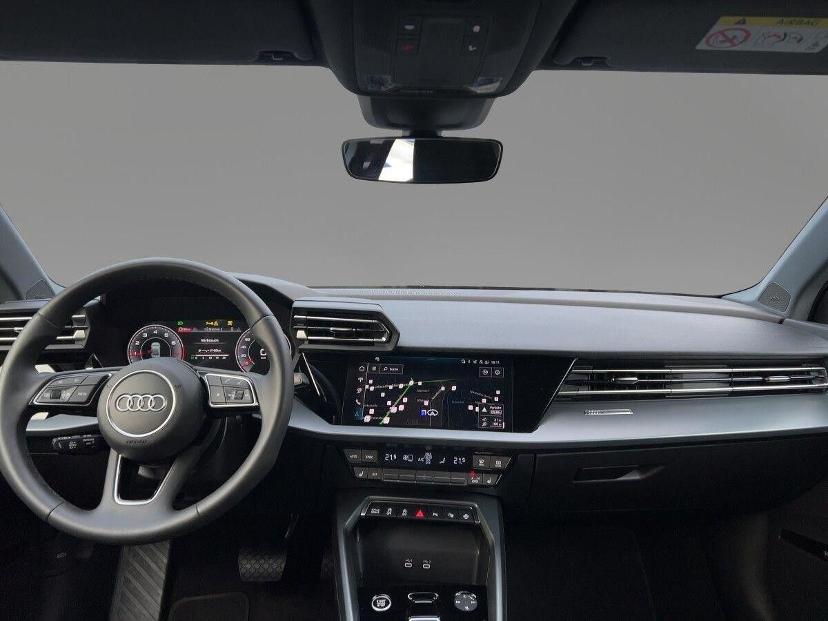Audi A3 Limousine 35 TFSI advanced S tronic AHK Head-Up