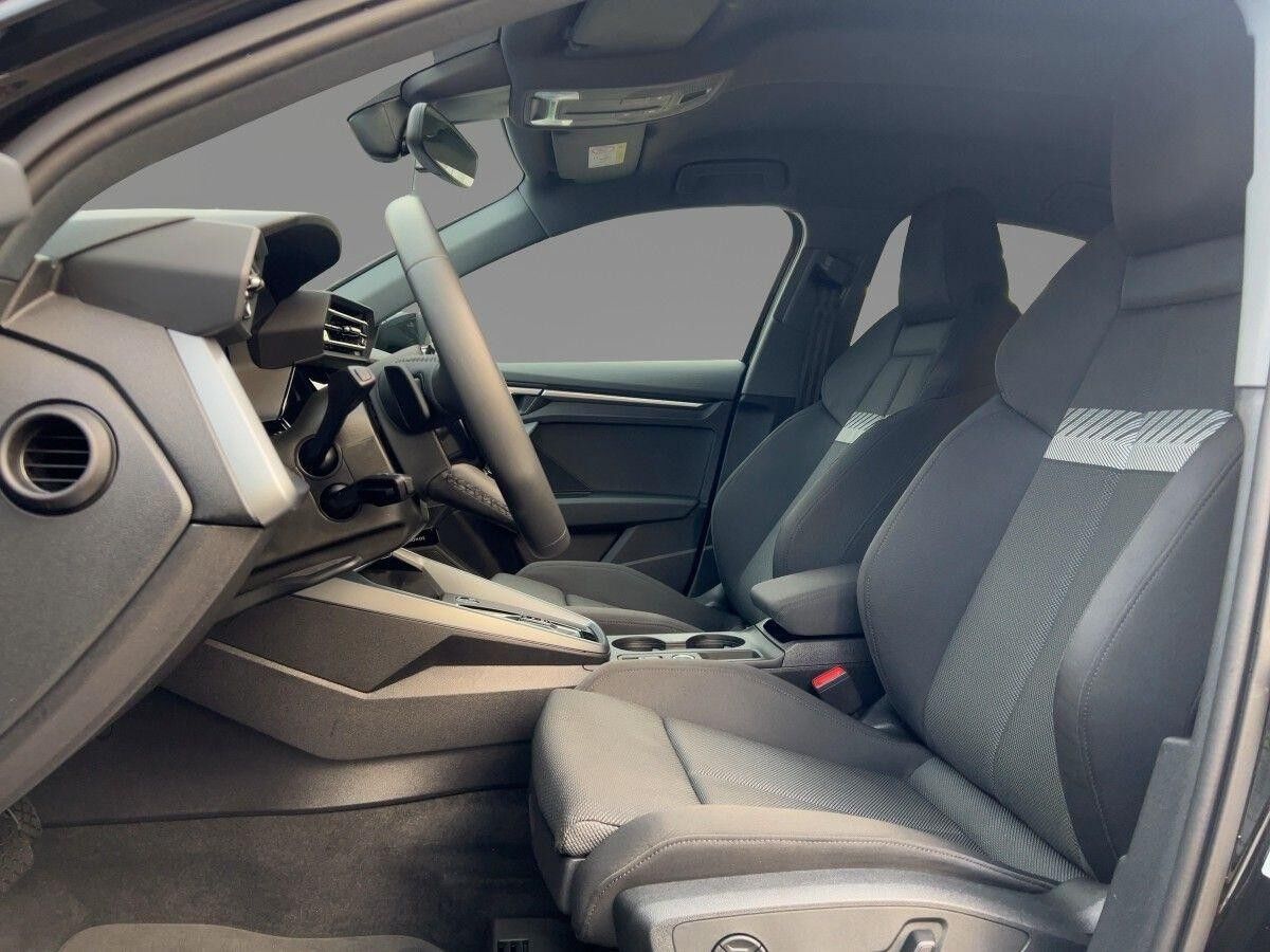 Audi A3 Limousine 35 TFSI advanced S tronic AHK Head-Up