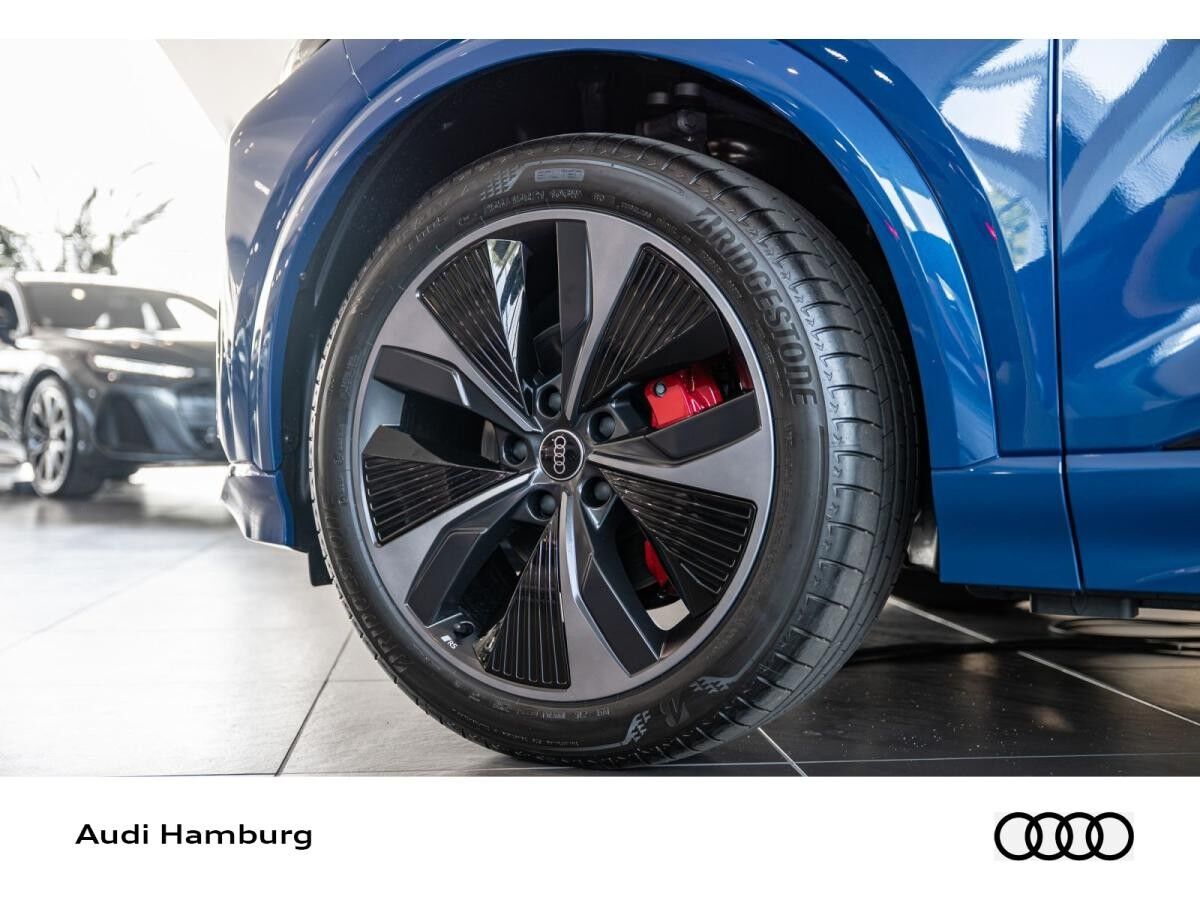 Audi Q6 e-tron Q6 SUV e-tron quattro *** Audi Q6 e-tron Q6 SUV e-tron quattro ***