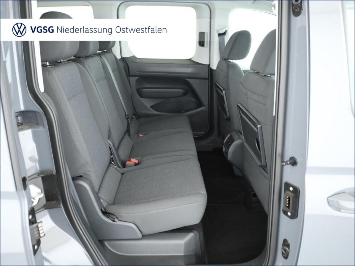 Volkswagen Caddy Dark Label AHK Panorama LED RearView Klima