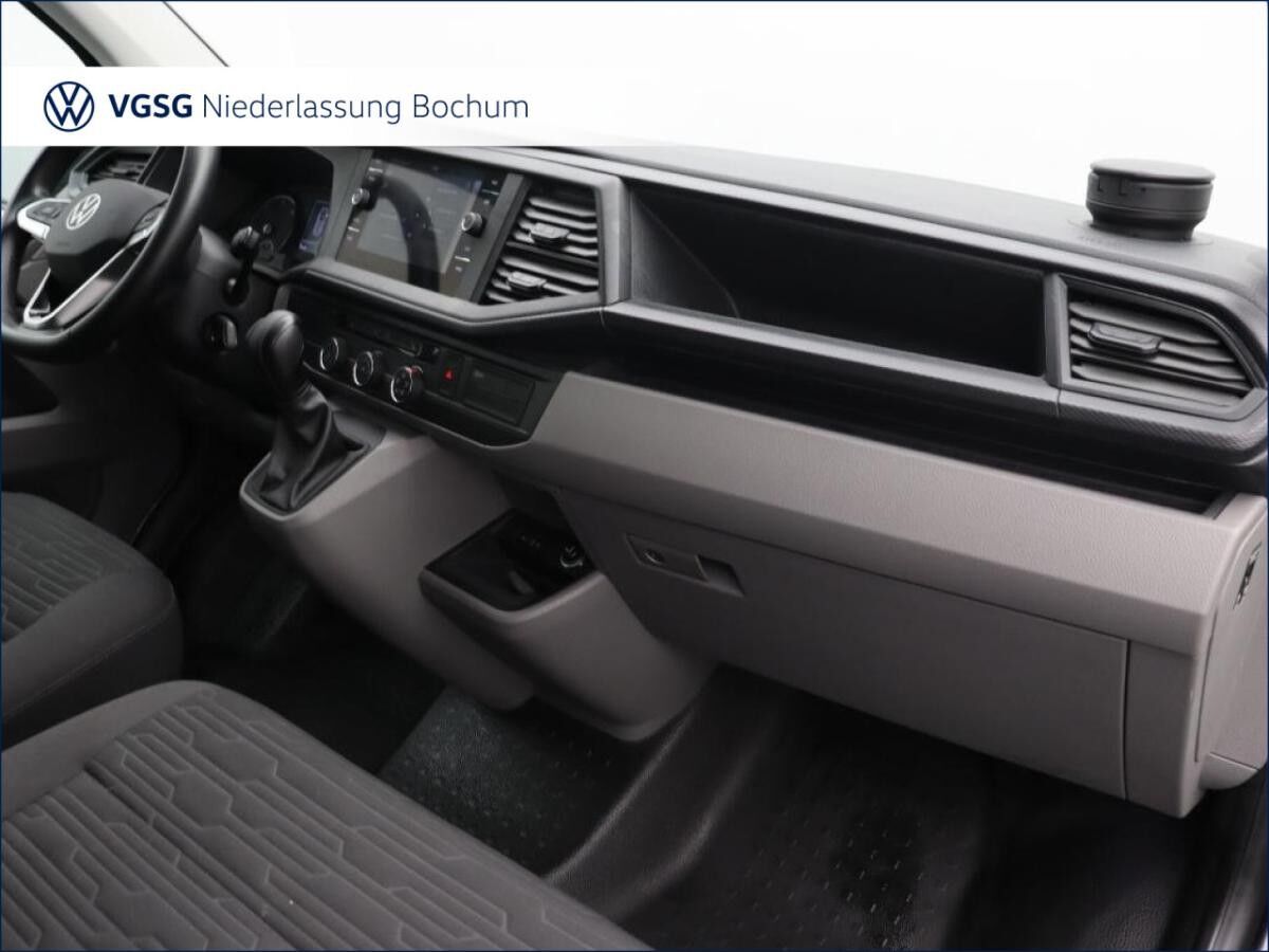 Volkswagen T6.1 Caravelle Comfortline AHK Sitzhzg. Navi ACC