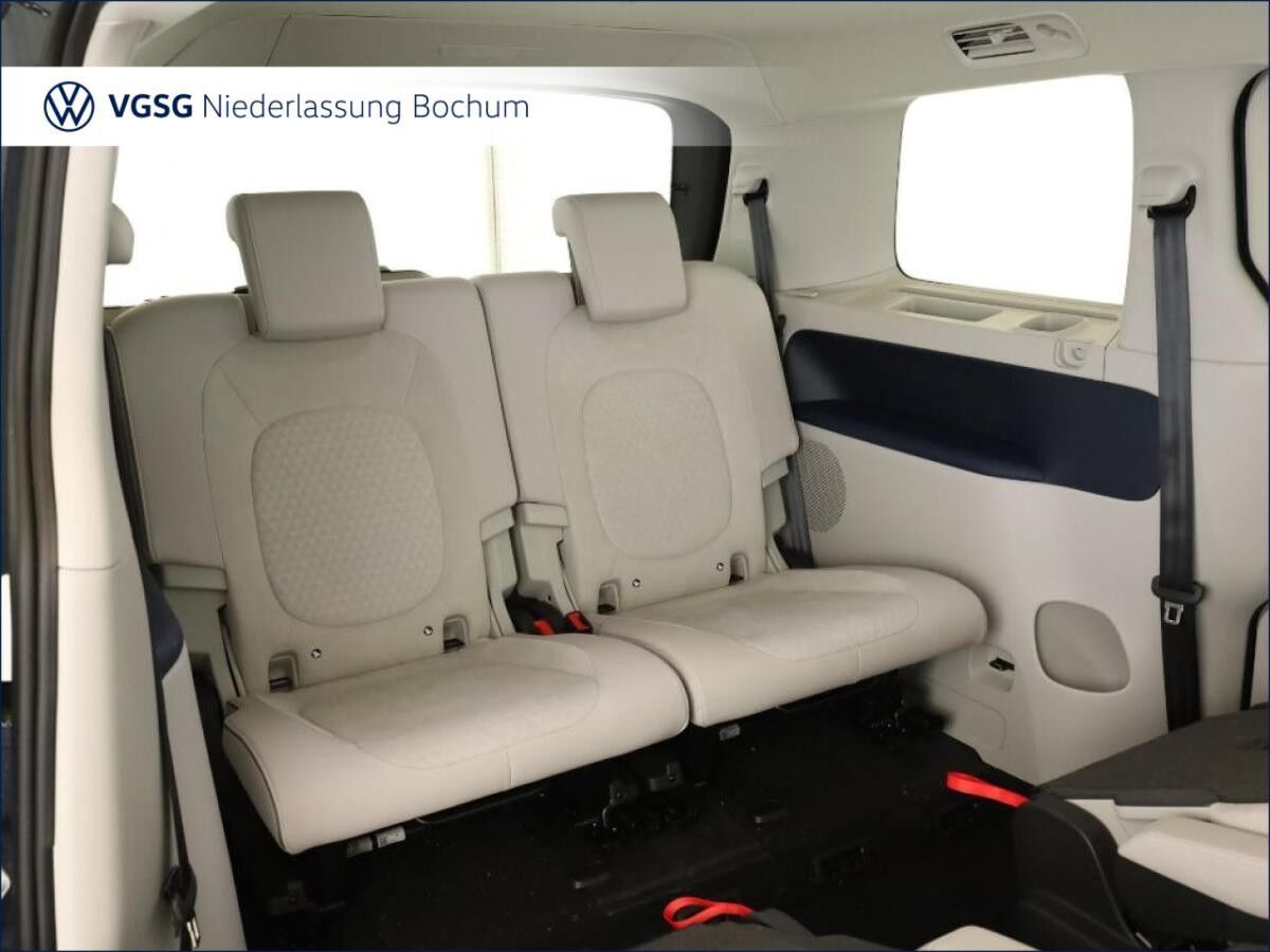 Volkswagen ID.Buzz ID. Buzz Pro Lang AHK ACC Pano Kamera 6Sitzer Navi