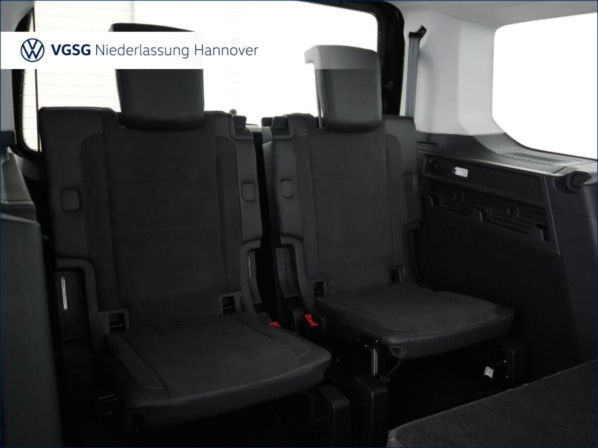 Volkswagen Caddy Style 7Sitzer TravelAssist Panoramadach