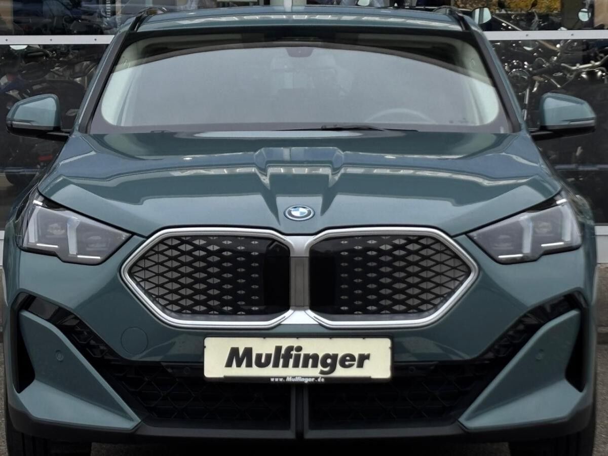 BMW iX2 x30 HUD ACC SurView LiveProf.Ha/Ka.AktivSitz