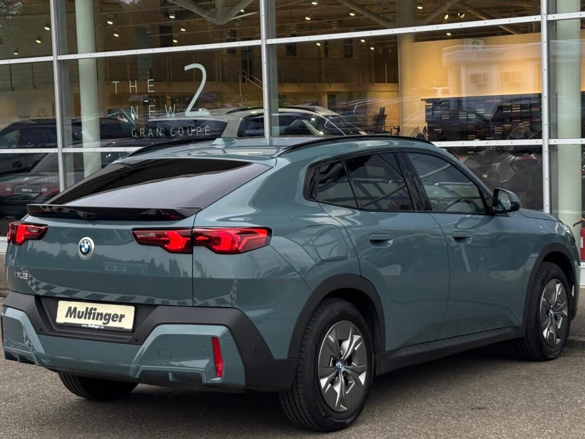 BMW iX2 x30 HUD ACC SurView LiveProf.Ha/Ka.AktivSitz