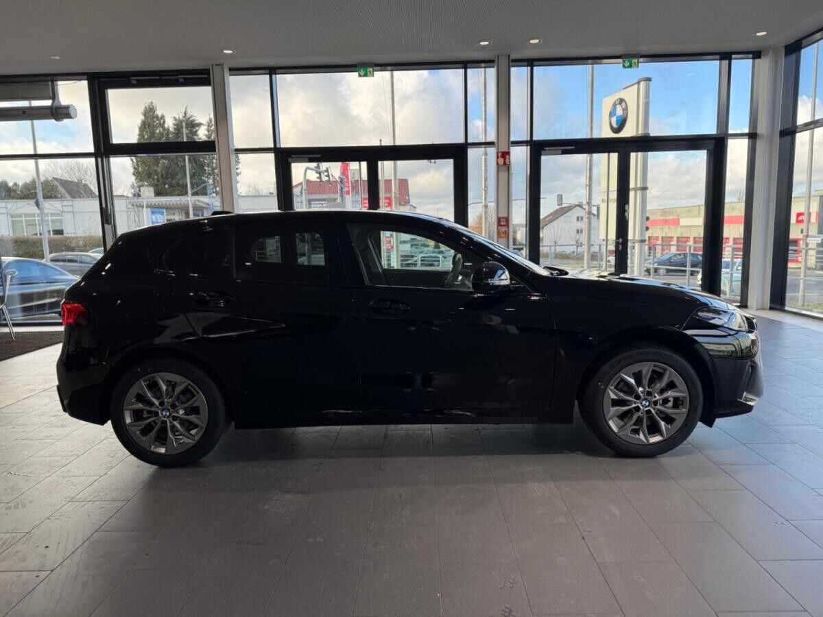 BMW 118 d Aut.Ad-LED Kamera Live-Widescreen Komfz.AHK