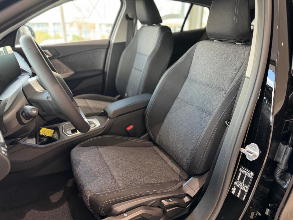 BMW 118 d Aut.Ad-LED Kamera Live-Widescreen Komfz.AHK