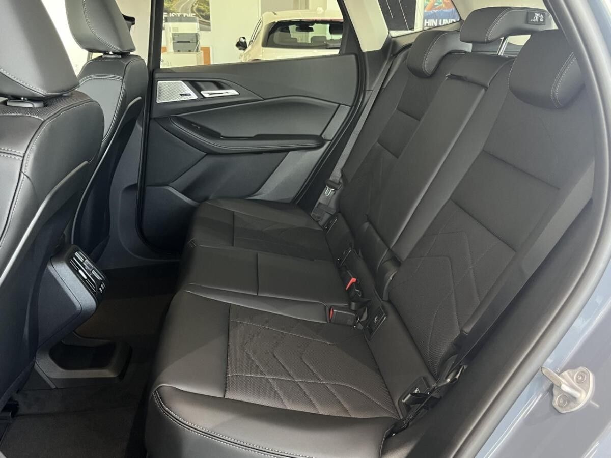 BMW 225 e xDr AT. ACC Ad-LED Kamera Aktivs.H/K AHK Navi