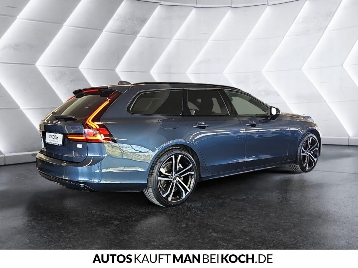 Volvo V90 Recharge T6 AWD Plug-in Hybrid Plus Dark