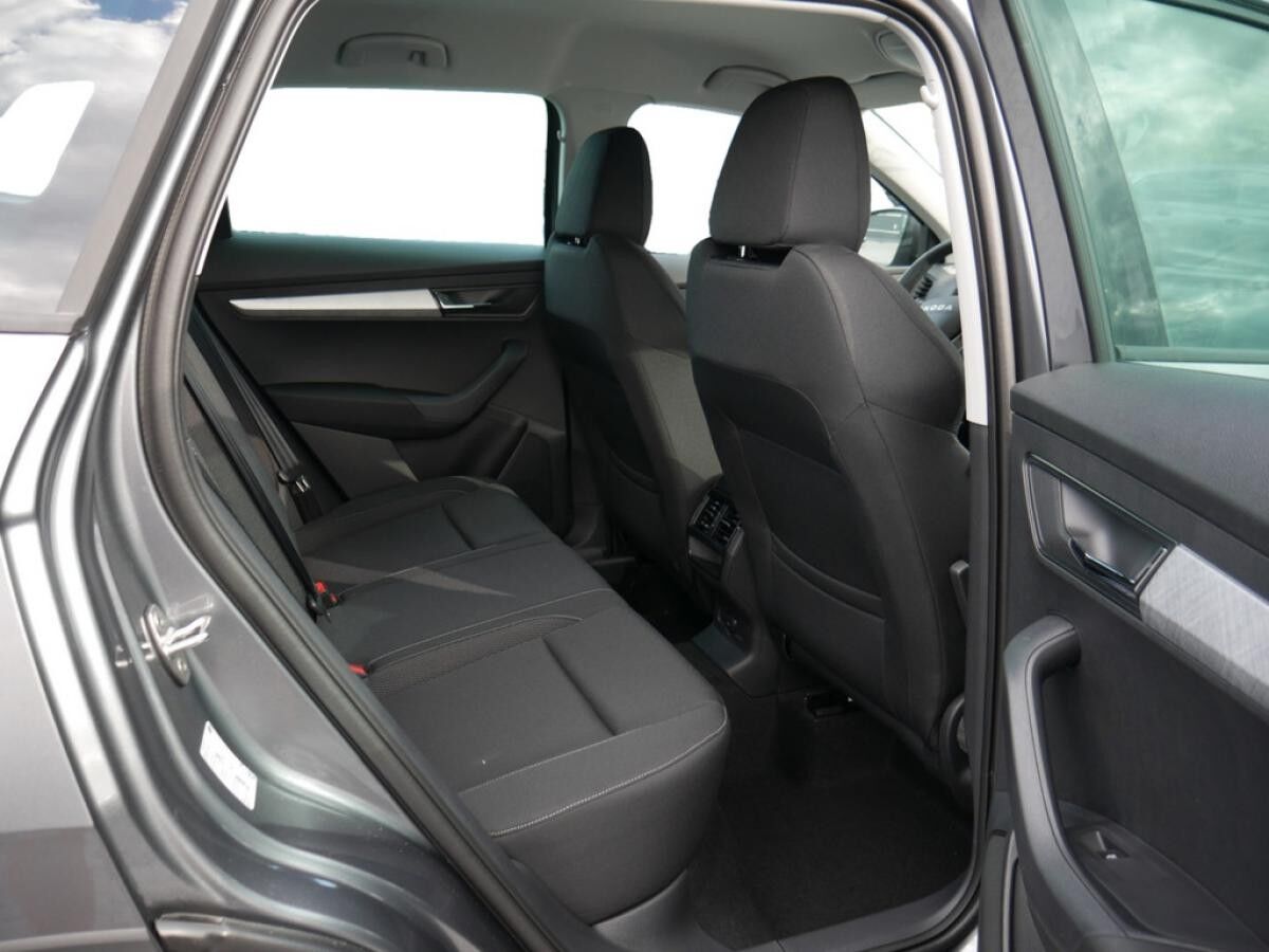 Skoda Karoq 1.5 TSI Selection KAMERA NAVI ACC LED AHK *103*