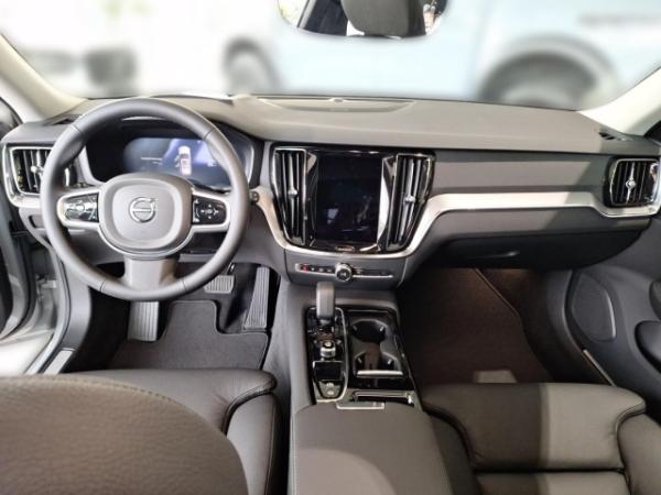 Volvo V60 Kombi Recharge Plug-In Hybrid AWD Plus Dark