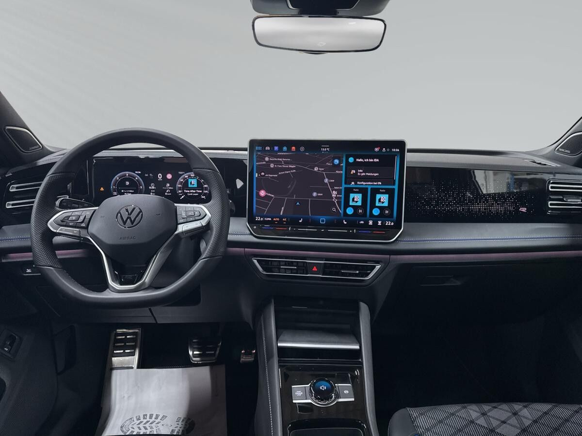 Volkswagen Tiguan R-Line 2.0 TDI SCR DSG 4MOTION Matrix + Pano + AHK Gewerbekunden