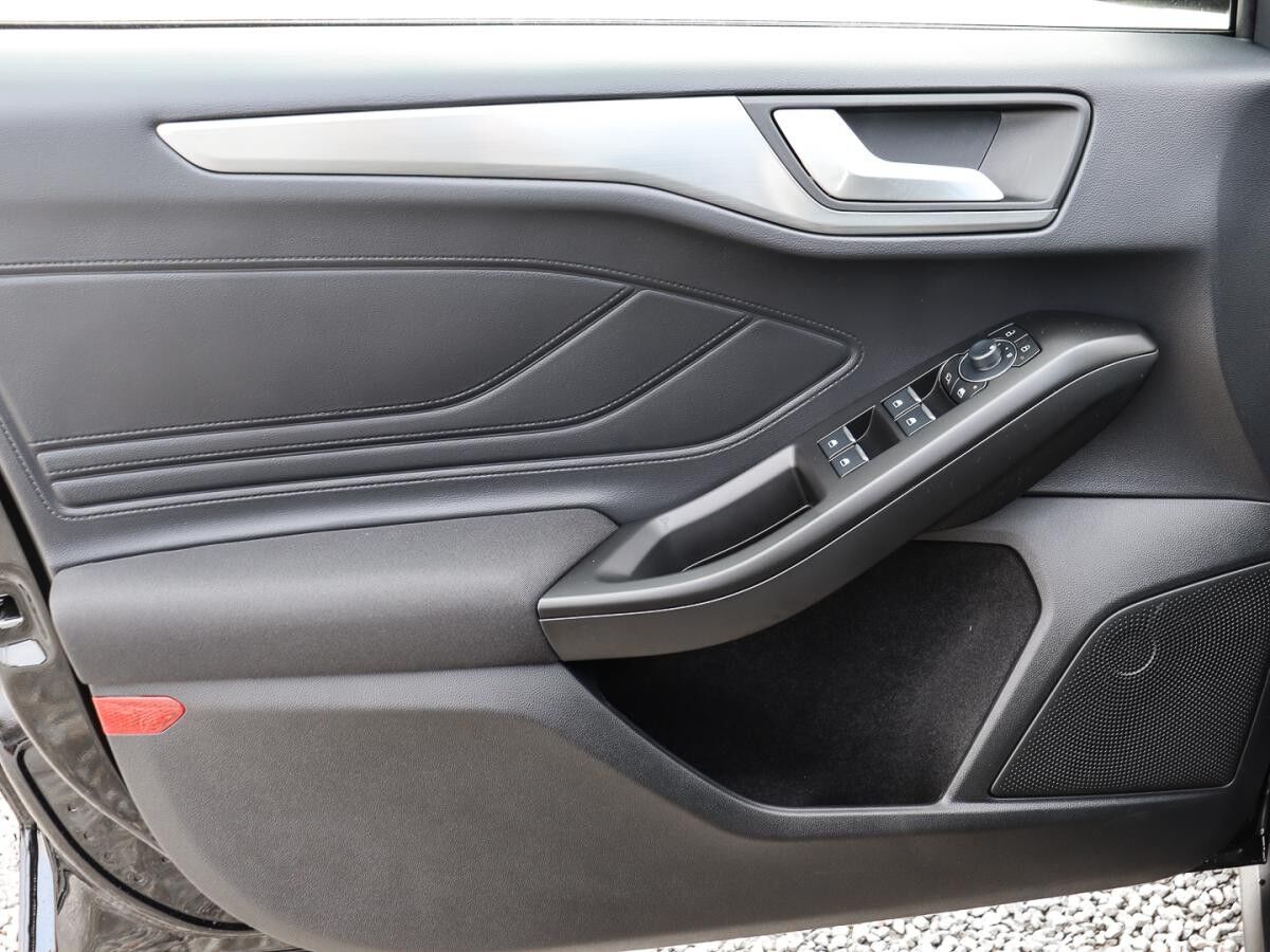 Ford Focus Titanium Edition 155PS Automatik **Auslauf-Aktion**