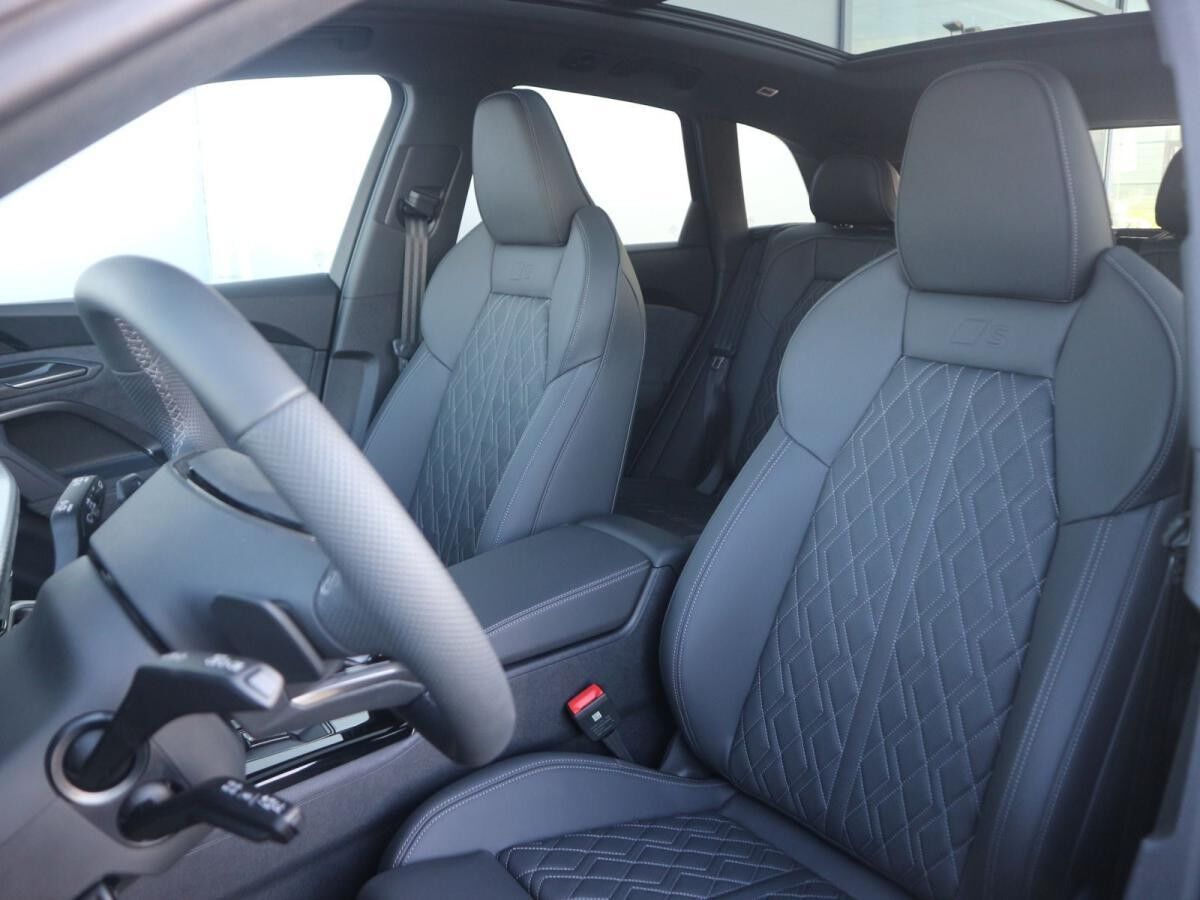Audi SQ5 SUV TFSI S tronic*PANO*LUFT*TECH PRO*HuD* Audi SQ5 SUV TFSI S tronic*PANO*LUFT*TECH PRO*HuD*