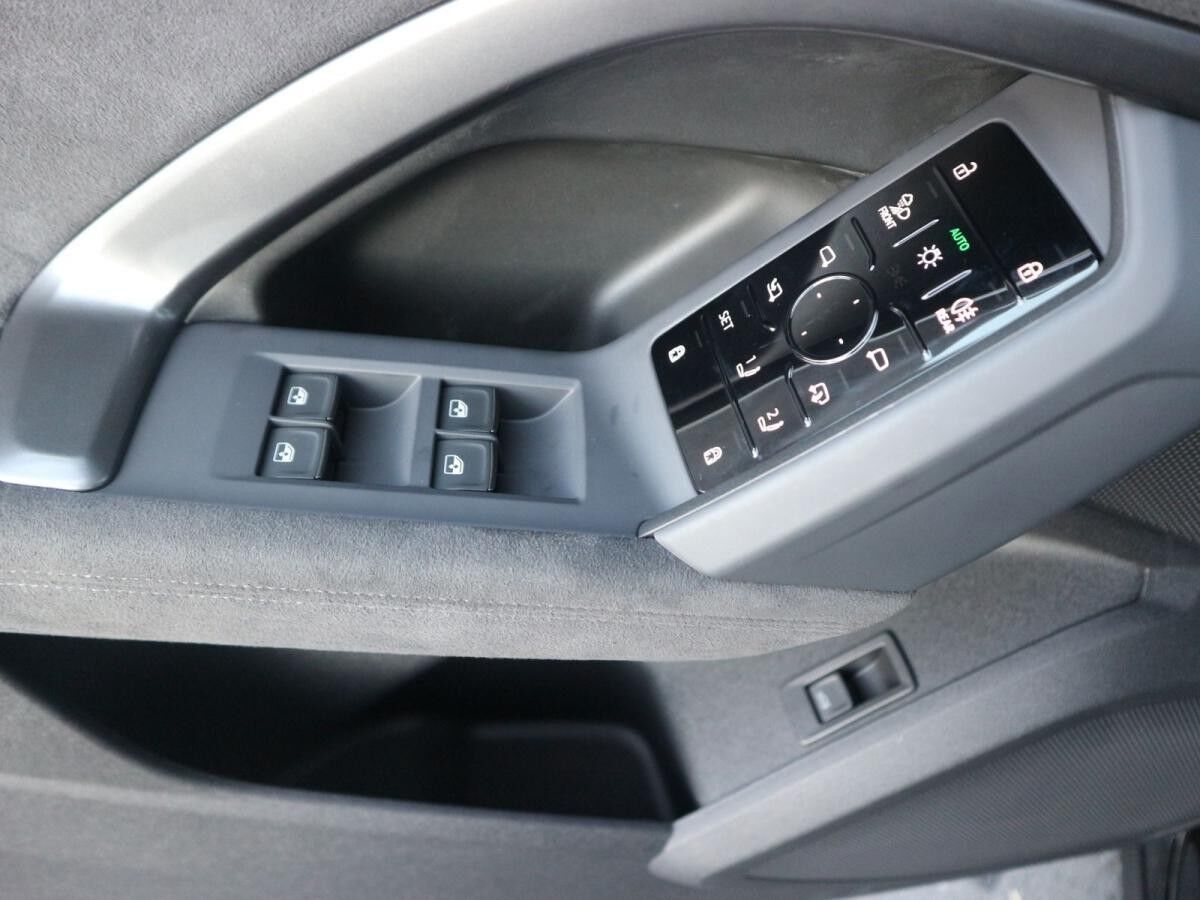 Audi SQ5 SUV TFSI S tronic*PANO*LUFT*TECH PRO*HuD* Audi SQ5 SUV TFSI S tronic*PANO*LUFT*TECH PRO*HuD*