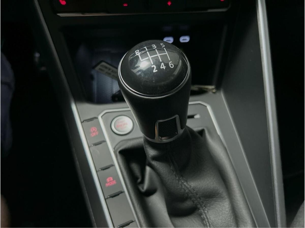 Volkswagen Polo VI 1.0 TSI Active CarPlay Virt PDC Kamera