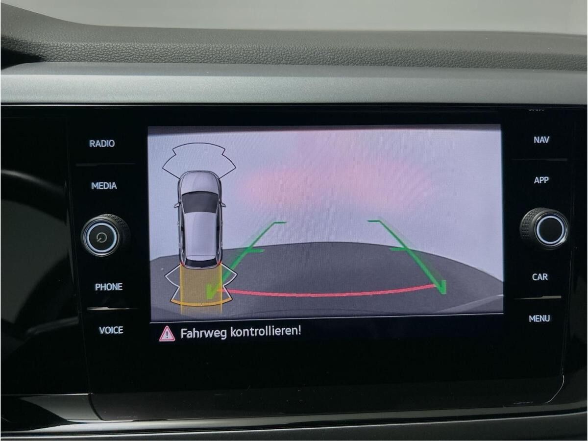 Volkswagen Polo VI 1.0 TSI Active CarPlay Virt PDC Kamera